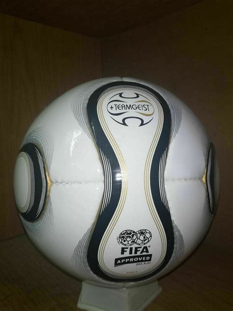 adidas teamgeist match ball replica
